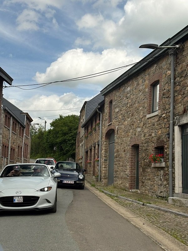 Résumé de la 1ère édition de la SPIRLETautomobiles OPEN ride 2026, disputée sous le soleil et ponctuée d'un bon barbecue à midi.